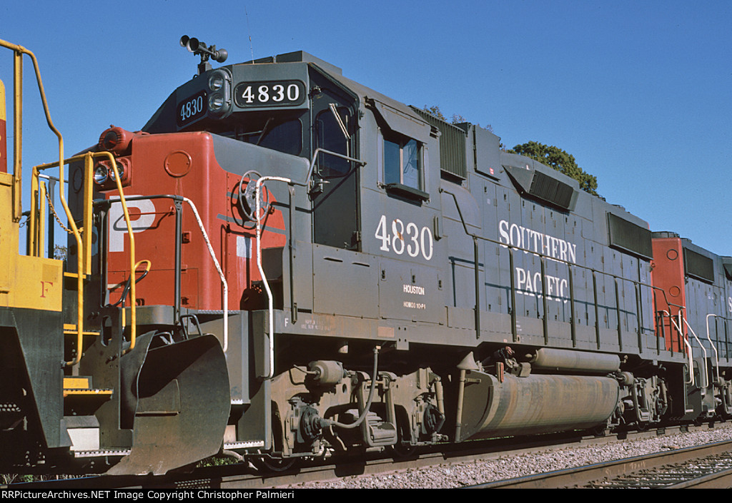 SP GP38-2 4830